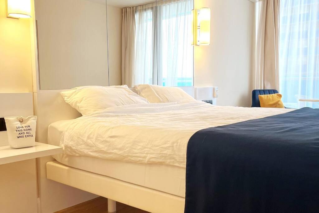 1-Bedroom Studio Apartment In Orbi City - Side Seaview Batumi Zewnętrze zdjęcie